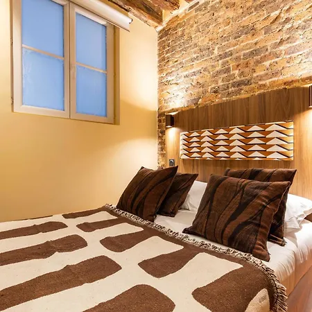 Apartment Refinement & Parisian Charm - 4br-8p - Marais *