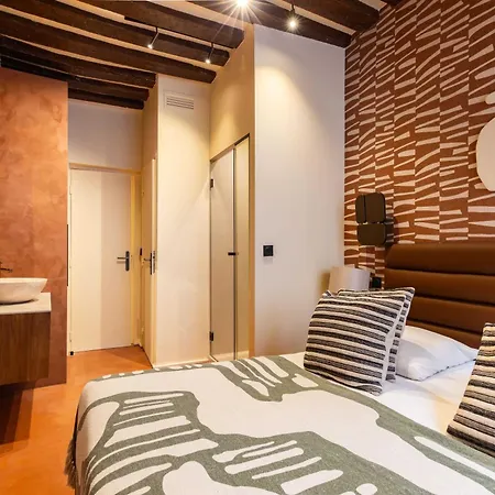 Refinement & Parisian Charm - 4br-8p - Marais * Paris