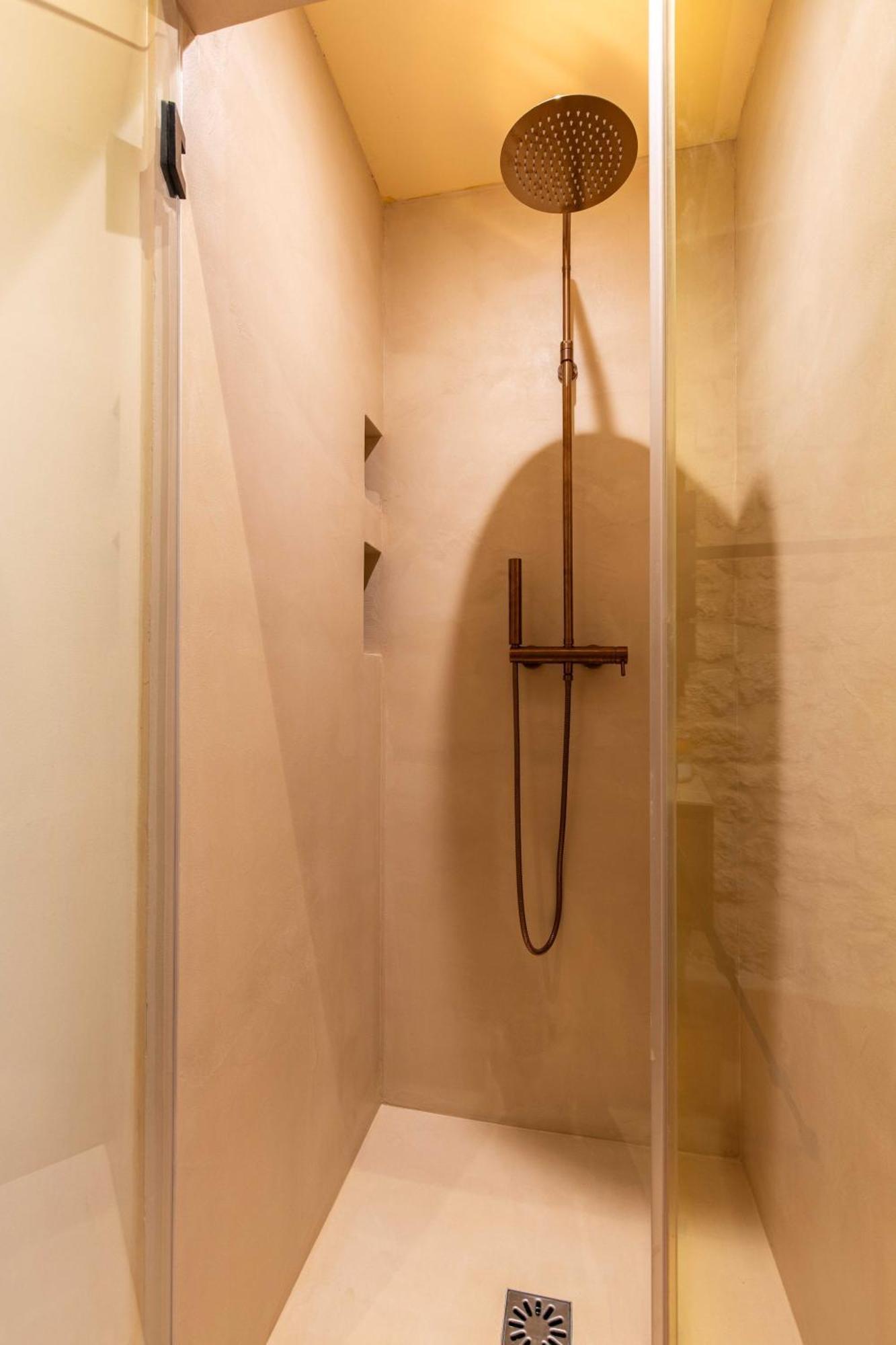 Refinement & Parisian Charm - 4br-8p - Marais Apartment Paris